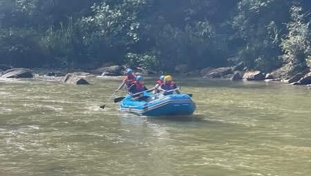 Rainforest Rhythms Option 11: Lankagama White Water Rafting + Patna Water Slide Tour - Image 6